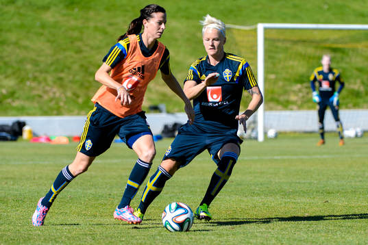 Lotta Schelin och Nilla Fischer
