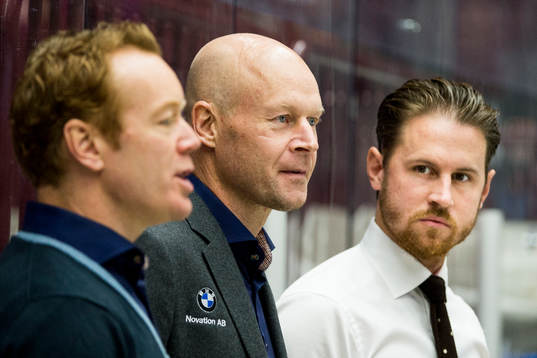 Almtunas tränartrio från vänster, tränare Niklas