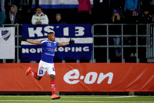 Åtvidabergs Ricardo Santos jublar