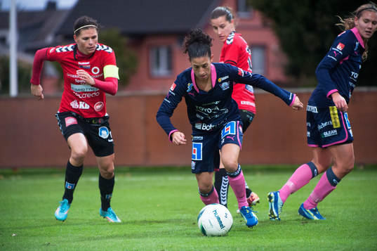Linköpings Claudia Teresa Neto Pires i matchen i damallsvenskan mellan Kristianstad och Linköping i Kristianstad 22 september 2014.