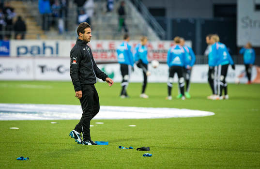 Örebros Nordin Gerzic innan matchen mellan Örebro och Göteborg i Allsvenskan den 24 september 2014 i Örebro.