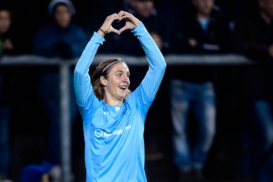 Bla gjennom flere bilder av Fotboll, Allsvenskan, Halmstad - Malmö FF