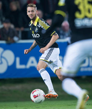 s Alexander Milosevic i matchen i allsvenskan mellan Mjällby och AIK i Hällevik 24 september 2014.