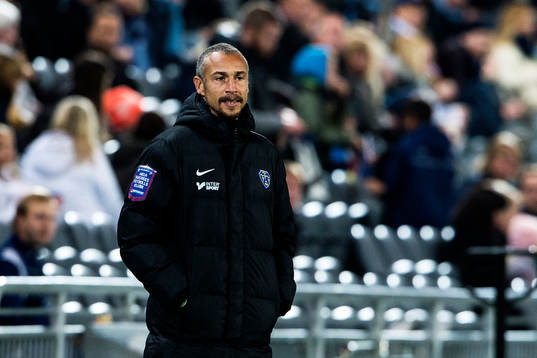 Falkenbergs tränare Henrik Larsson