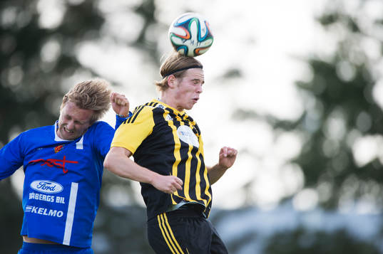IFK Hässleholms Filip Ranmo i matchen i division 3 mellan IFK Hässleholm och Saxemara i Hässleholm 27 september 2014.