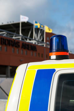 Blåljus på polisbil utanför Borås arena innan fotbollsmatchen i Allsvenskan mellan Elfsborg och AIK den 28 september 2014 i Borås.