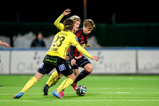 Brommapojkarnas Jesper Karlström och Halmstads Marcus