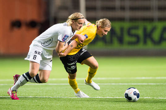 Häckens Gustav Berggren och Elfsborgs Anton Andreasson