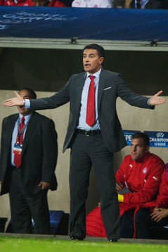 Olympiacos tränare Michel