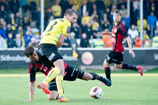 Mjällbys Daniel Nilsson och Brommapojkarna Mauricio