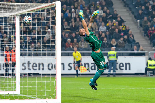 s Nabil Bahoui  (ej i bild) under fotbollsmatchen i Allsvenskan mellan AIK och Malmö FF den 5 oktober 2014 i Stockholm.