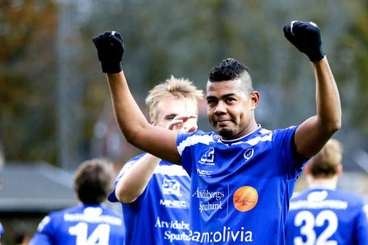 Åtvidabergs Ricardo Santos jublar