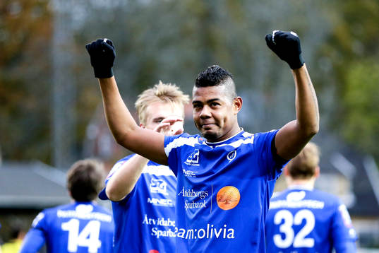 Åtvidabergs Ricardo Santos jublar