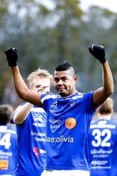 Åtvidabergs Ricardo Santos jublar