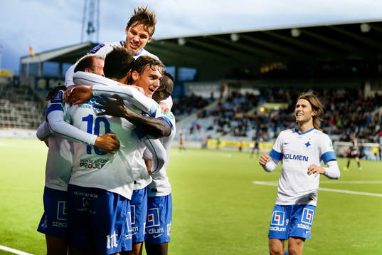 Norrköpings spelare jublar