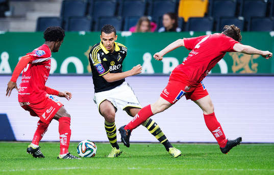 s Nabil Bahoui under fotbollsmatchen i Allsvenskan mellan AIK och Åtvidaberg den 26 oktober 2014 i Stockholm.
