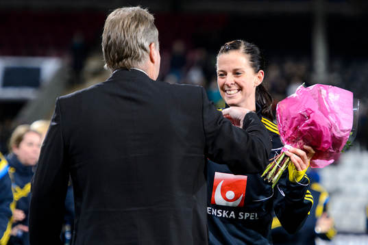 Sveriges Lotta Schelin firas