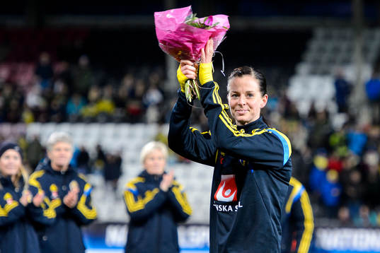 Sveriges Lotta Schelin firas