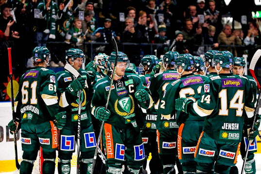 Färjestads spelare jublar
