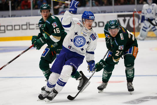 Färjestads Joakim Nygård och Joachim Rohdin försöker