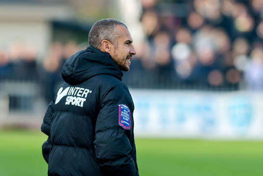 Falkenbergs tränare Henrik Larsson