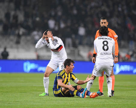  Turkey super league derby match between Besiktas and Fenerbahce at Ataturk Olympic Stadium in Istanbul on November 02, 2014.