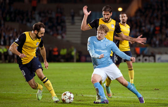 s Emil Forsberg under fotbollsmatchen i Champions League mellan Malmö FF och Atletico Madrid den 4 november 2014 i Malmö.