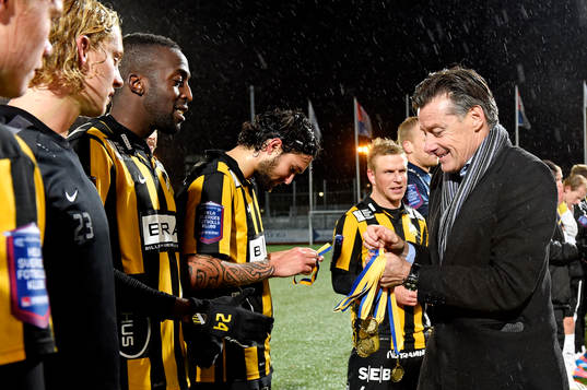 Häckens spelare får guldmedaljerna