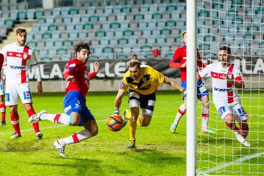 Örgrytes George Mourad kvitterar till 1-1