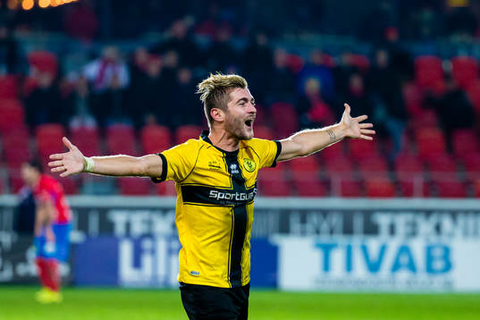 Frejs Christophe Lallet firar efter slutsignalen