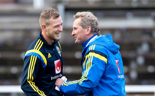 Sveriges förbundskapten Erik Hamrén och John Guidetti