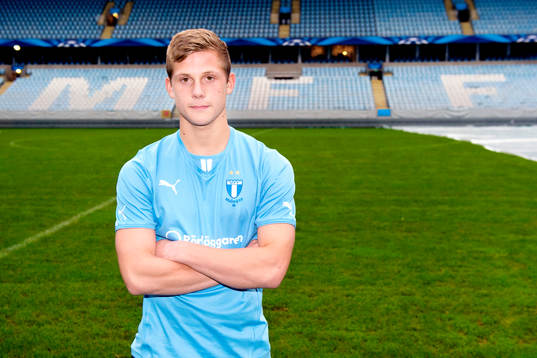 Erik Andersson poserar för ett porträtt