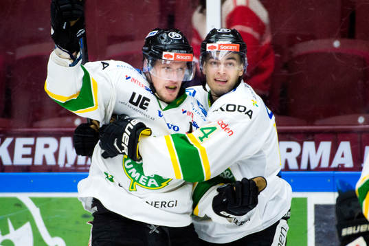 Björklövens Felix Maegaard-Scheel kramar om Emil Lundberg