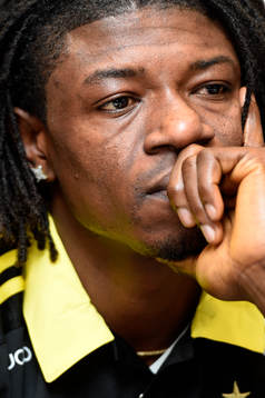 AIK presenterar nyförvärvet Mohamed Bangura på en presskonferens den 5 December i Stockholm.