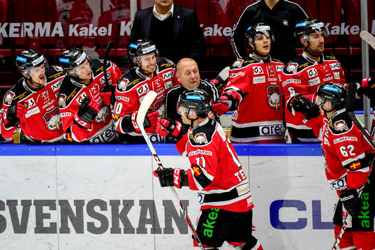 Malmö Redhawks Joey Tenute och Jens Jakobs jublar