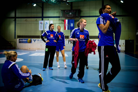 Sveriges förbundskapten Helle Thomsen (m=