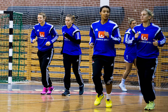 Sveriges Hanna Fogelström, Isabelle Gulldén, Jamina