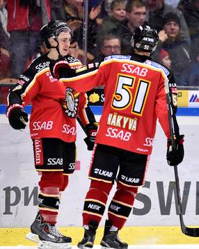 Luleås Johan Forsberg(v) jublar