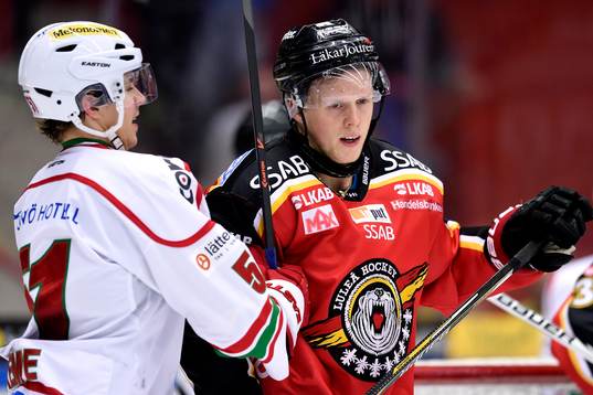 Modos Adrian Kempe och Luleås Per Savilahti-Nagander