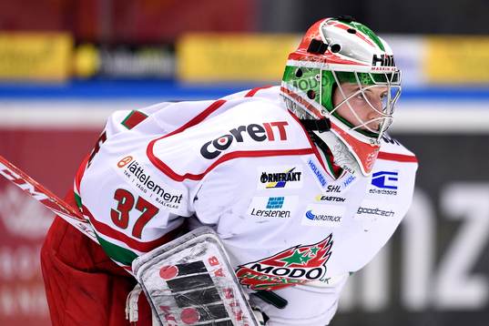 Modos målvakt Adam Reideborn