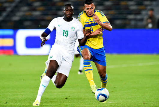 Elfenbenskustens Yaya Toure och Sveriges Nabil Bahoui