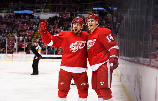 Detroits Tomas Tatar och Gustav Nyquist jublar