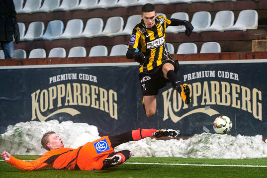 Varbergs Robin Tranberg och Häckens Daniel Krezic