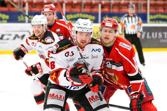 Malmös Magnus Häggström och Almtunas Martin Janohls