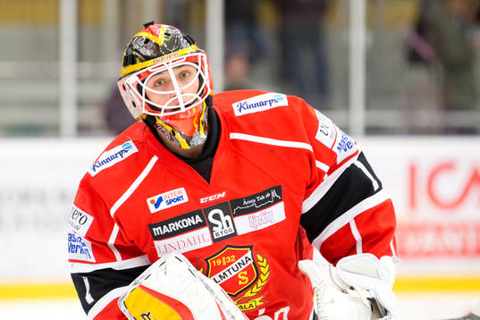 Almtunas målvakt Jonas Johansson