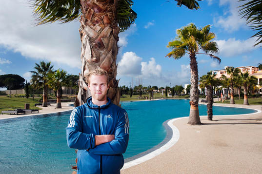 IFK Göteborgs Gustav Engvall poserar för ett porträtt