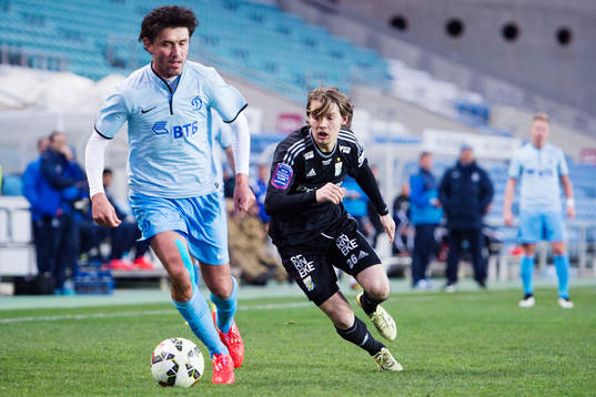 Dynamo Moskvas Yuri Zhirkov och IFK Göteborgs Karl Bohm
