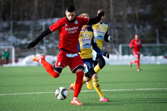 Utsiktens Luka Mijaljevic gör 1-0