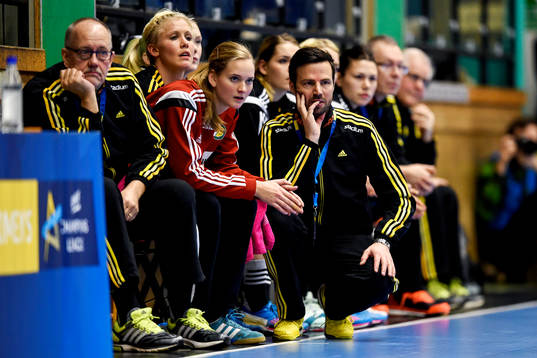Sävehofs målvakt Johanna Bundsen och Sävehofs tränare