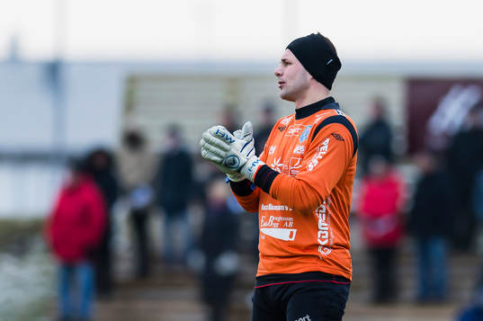 Halmias målvakt Vladimir Lukic